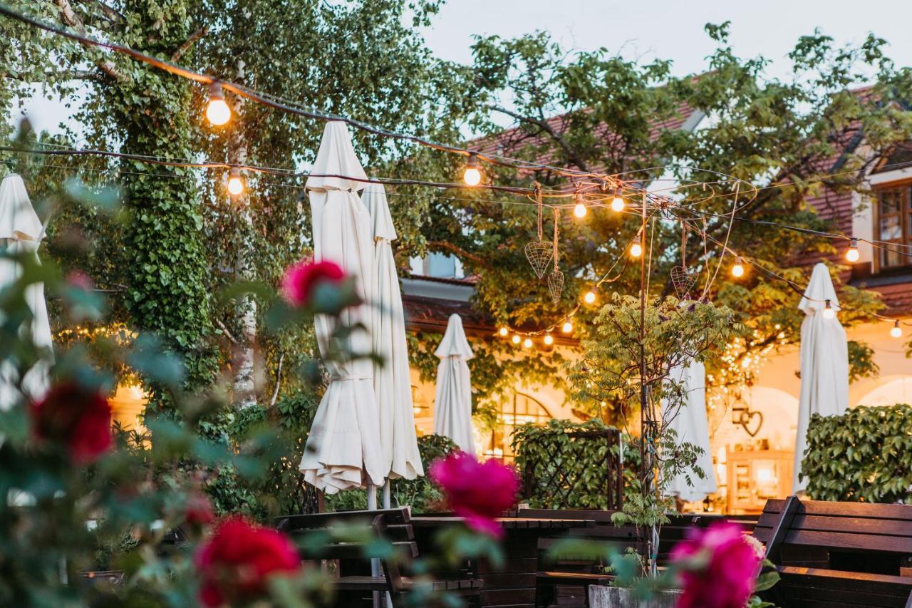 Oleander Romantik Zimmer Trausdorf an der Wulka Экстерьер фото