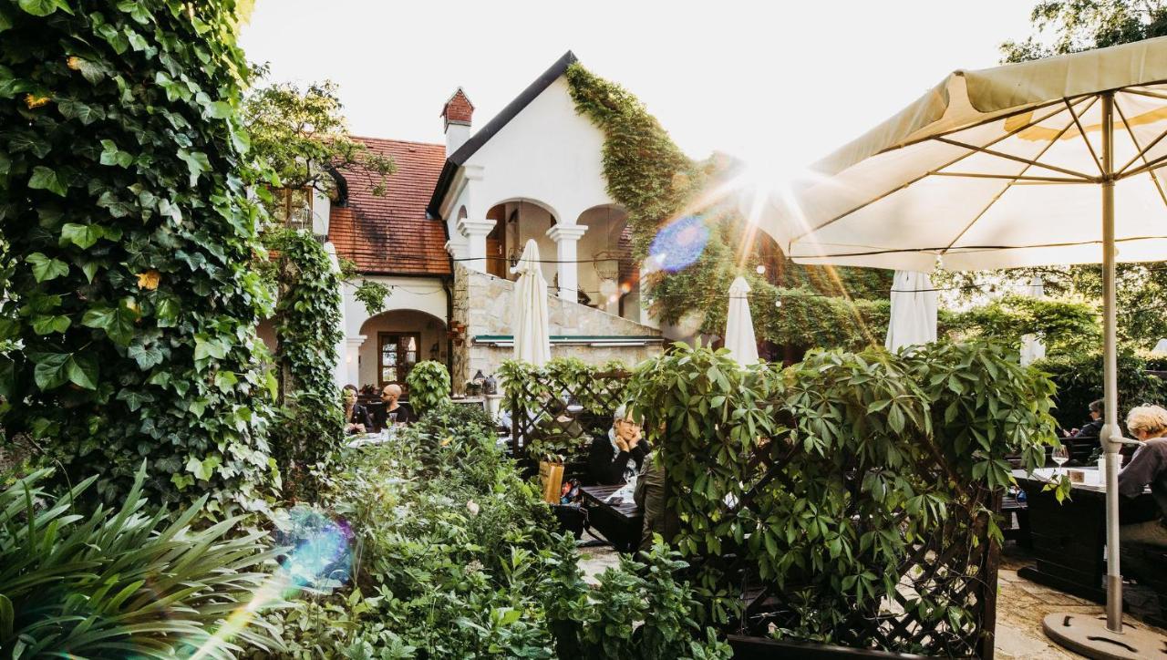 Oleander Romantik Zimmer Trausdorf an der Wulka Экстерьер фото