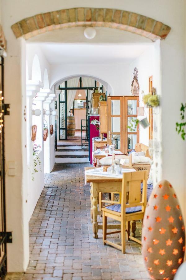 Oleander Romantik Zimmer Trausdorf an der Wulka Экстерьер фото